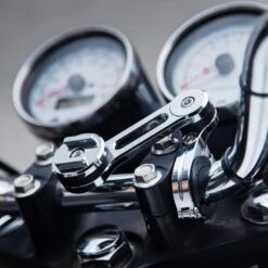 SP Connect Anti Vibration Module Chrome 6 SP Connect Anti Vibration Module Chrome -Motorfietsuitrusting Winkel sp connect anti vibration module chrome1